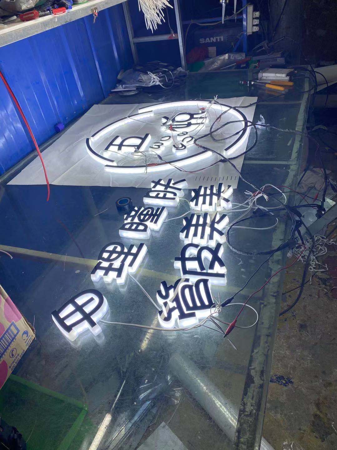 ͫ